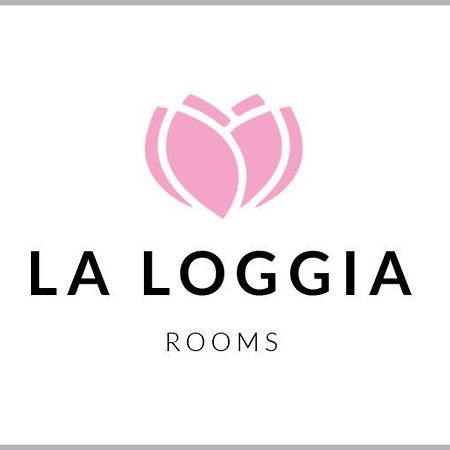 La Loggia Rooms Синискола Екстериор снимка